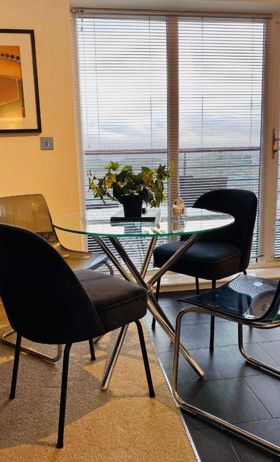 City Centre Chester Waterways Apartment Esterno foto