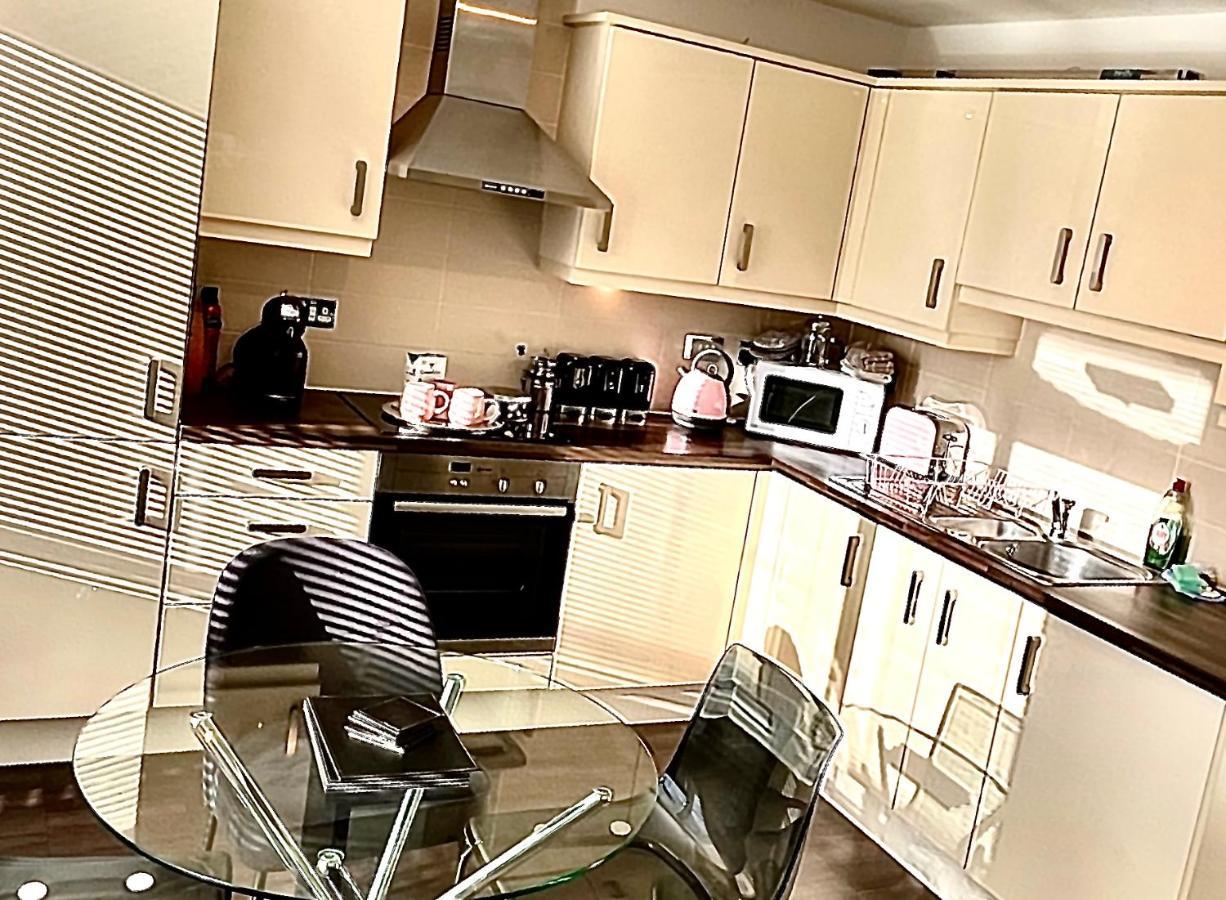 City Centre Chester Waterways Apartment Esterno foto