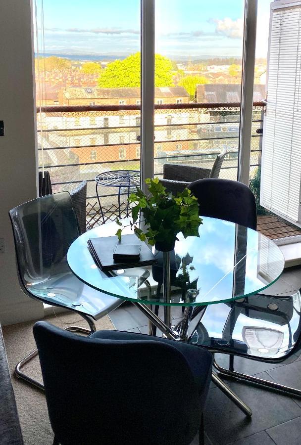 City Centre Chester Waterways Apartment Esterno foto
