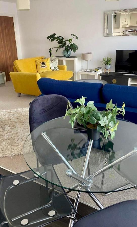 City Centre Chester Waterways Apartment Esterno foto