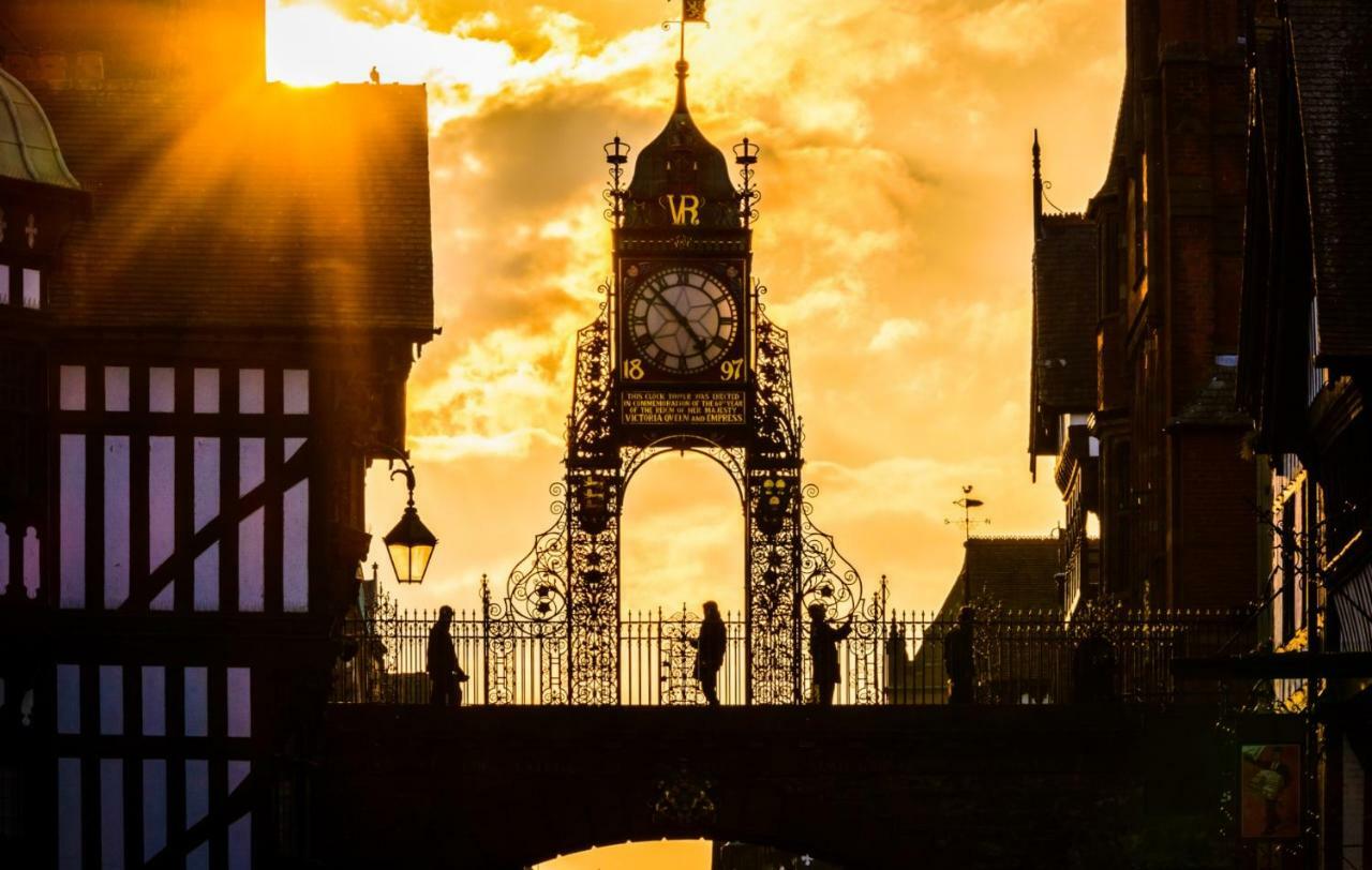 City Centre Chester Waterways Apartment Esterno foto